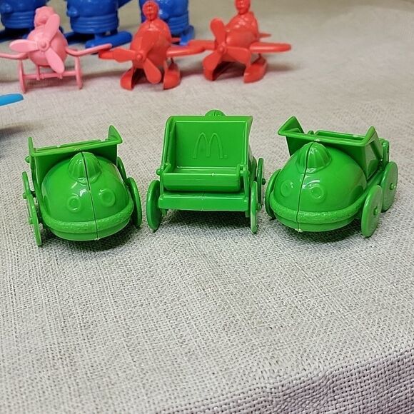 Bundle of 80's McDonald's Happy Meal toys - Picture 5 of 10